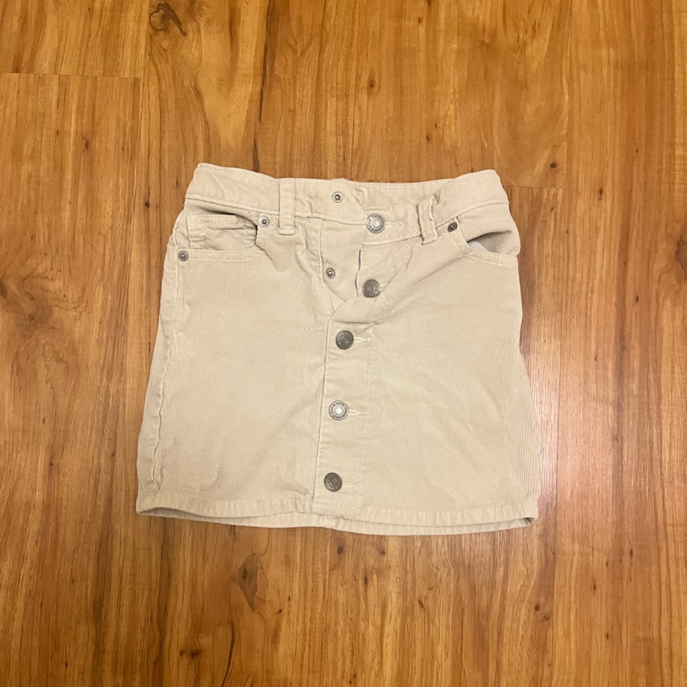 Mini skirt!!